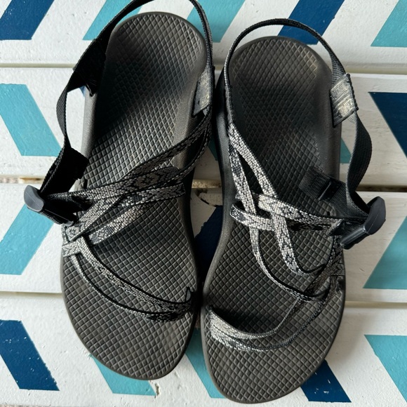 steve madden navy sandals